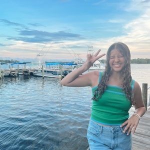 Meet your Posher, Melanie